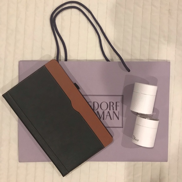 Bergdorf Goodman violet handle paper bag. NWOT - Picture 7 of 7